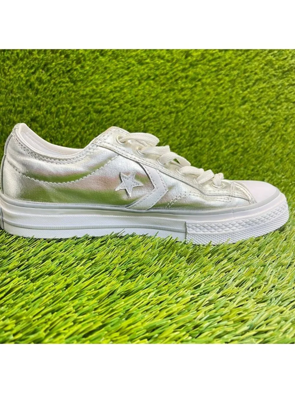 Converse Star Player 76 OX Womens Size 7 Silver Athletic Skate Shoes Sneakers
